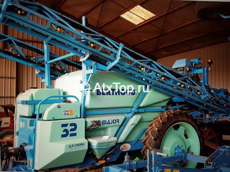 Опрыскиватель прицепной BERTHOUD Major 32