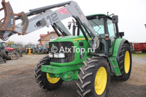 Трактор John Deere 6530