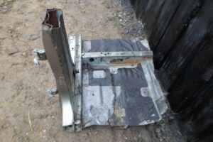 Изображение товара 59665 - 00059665 stojka kuzovnaya levaya Renault Sandero 1