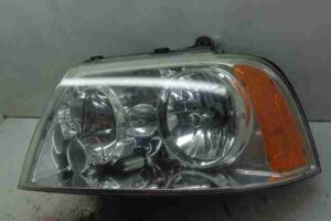 Изображение товара 175 - 00000175 fara levaya Chrysler Sebring