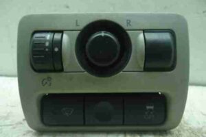 Изображение товара 4984 - 00004984 knopka salona Peugeot 306