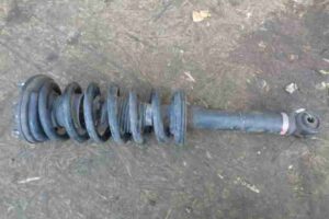 Изображение товара 5284 - 00005284 amortizator perednij pravyj Isuzu Rodeo