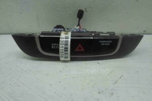 Изображение товара 11358 - 00011358 knopka avarijnoj signalizatsii Mercedes CLA