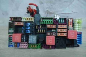 Изображение товара 15809 - 00015809 blok predokhranitelej Ford Sierra