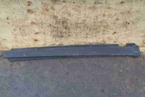 Изображение товара 16647 - 00016647 porog plastikovyj pravyj Ford Escort