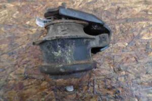 Изображение товара 17726 - 00017726 podushka krepleniya dvigatelya 