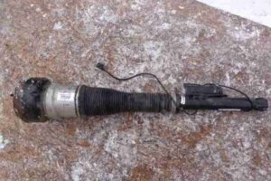 Изображение товара 18245 - 00018245 amortizator zadnij levyj Ford Scorpio