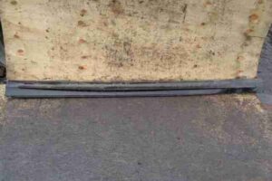 Изображение товара 19127 - 00019127 porog plastikovyj levyj Ford Sierra