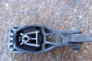 Изображение товара 20453 - 00020453 podushka krepleniya dvigatelya 