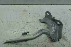 Изображение товара 21527 - 00021527 petlya kapota pravaya BMW X1