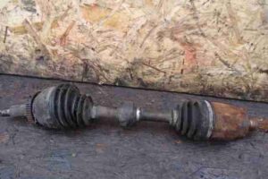 Изображение товара 23107 - 00023107 poluos perednyaya levaya 