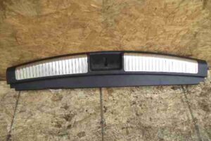 Изображение товара 26654 - 00026654 nakladka kryshki bagazhnika Ford Escort