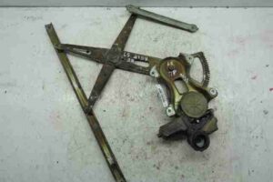 Изображение товара 28704 - 00028704 steklopodemnik perednij pravyj BMW X5 1