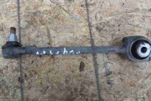 Изображение товара 32833 - 00032833 rychag perednij nizhnij pravyj Honda Ridgeline