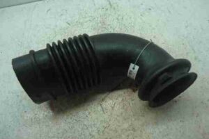 Изображение товара 33472 - 00033472 patrubok vozdushnogo filtra Fiat Brava