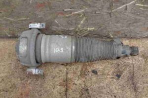 Изображение товара 33719 - 00033719 amortizator zadnij pravyj Toyota Corolla Matrix