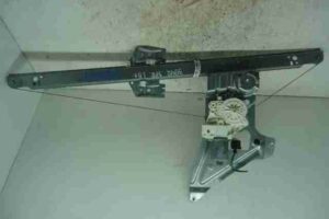 Изображение товара 36559 - 00036559 steklopodemnik perednij levyj Fiat Brava