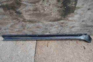 Изображение товара 40493 - 00040493 porog plastikovyj levyj Skoda Roomster 1