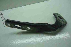 Изображение товара 47757 - 00047757 petlya kapota pravaya 