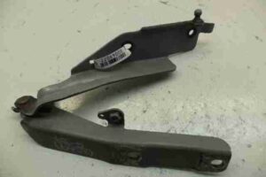 Изображение товара 49077 - 00049077 petlya kapota pravaya 