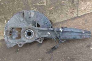 Изображение товара 49365 - 00049365 kulak povorotnyj levyj Toyota Corolla Matrix