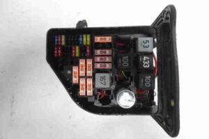 Изображение товара 49922 - 00049922 blok predokhranitelej Toyota Carina E