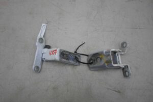 Изображение товара 57304 - 00057304 petlya dveri perednyaya 