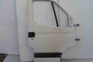 Изображение товара 61575 - 00061575 dver perednyaya pravaya Nissan Titan