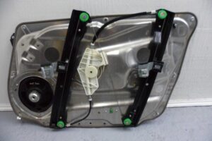 Изображение товара 66906 - 00066906 steklopodemnik perednij levyj Honda Ridgeline