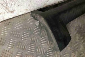 Изображение товара 70268 - 00070268 porog plastikovyj pravyj Peugeot 306