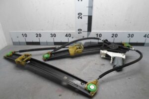 Изображение товара 73347 - 00073347 steklopodemnik perednij levyj 