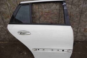 Изображение товара 81373 - 00081373 dver zadnyaya pravaya Ford Escape