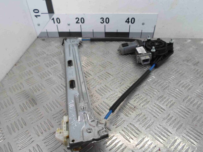 Изображение товара 82127 - 00082127 steklopodemnik zadnij levyj Bentley Continental