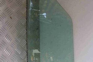 Изображение товара 82648 - 00082648 steklo dveri perednej levoj Toyota Celica 3