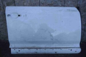 Изображение товара 91283 - 00091283 dver perednyaya pravaya Toyota Corolla Matrix