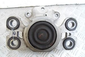 Изображение товара 93581 - 00093581 podushka krepleniya dvigatelya Volkswagen Golf