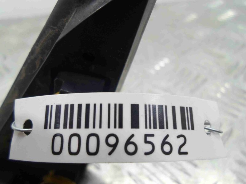 Изображение товара 96562 - 00096562 nakladka perednego levogo kryla