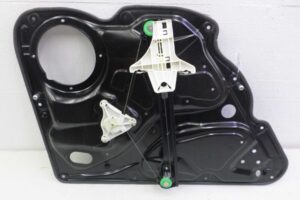 Изображение товара 100505 - 00100505 steklopodemnik zadnij pravyj Volvo S40