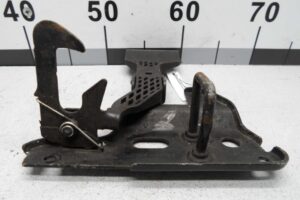 Изображение товара 100707 - 00100707 zamok kapota 