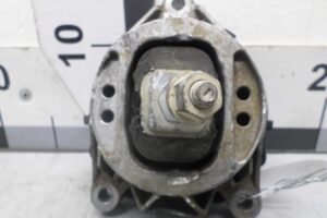 Изображение товара 100863 - 00100863 podushka krepleniya dvigatelya 