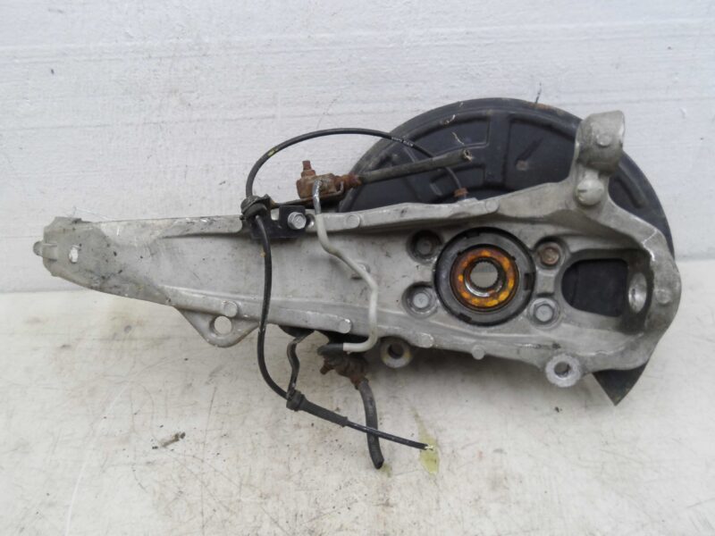 Изображение товара 102462 - 00102462 kulak povorotnyj pravyj Toyota Hiace