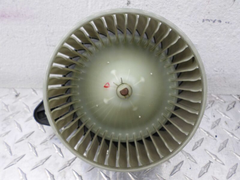 Изображение товара 104650 - 00104650 ventilyator otopitelya (motorchik pechki)