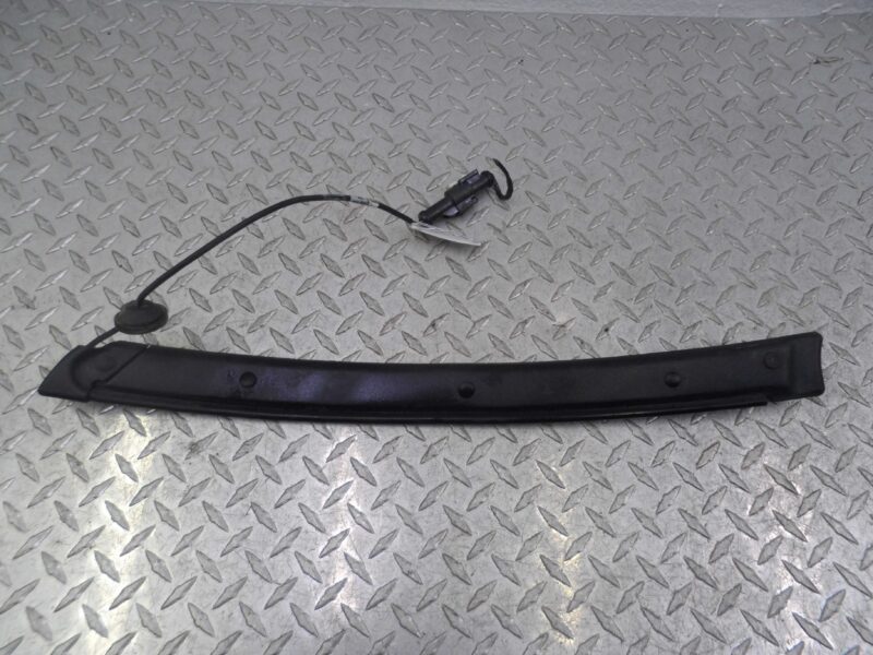 Изображение товара 106930 - 00106930 nakladka kryshki bagazhnika Chrysler Sebring