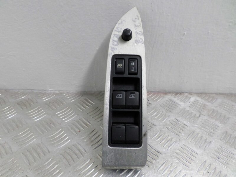 Изображение товара 107766 - 00107766 knopka steklopodemnika Lexus LS