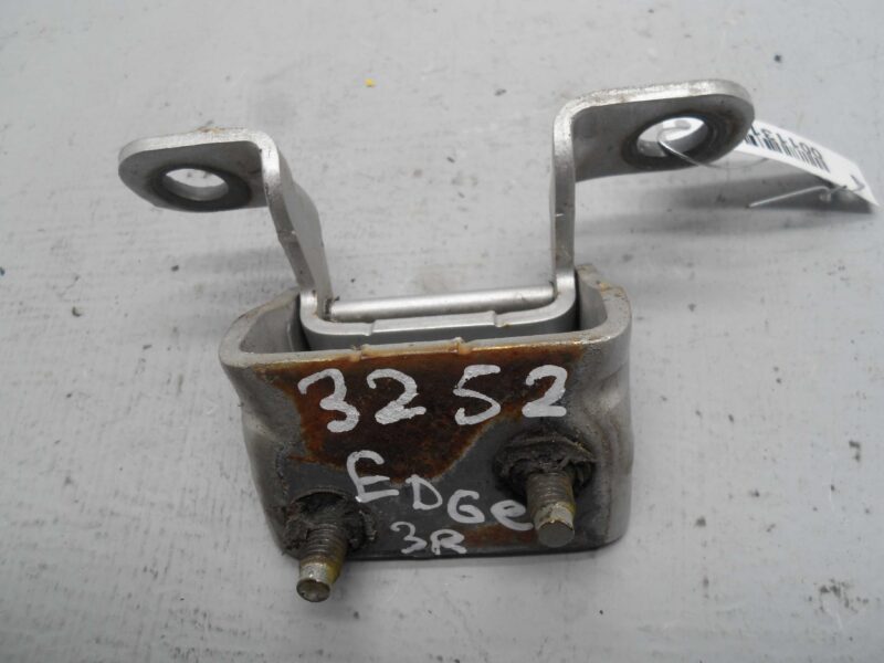 Изображение товара 113142 - 00113142 petlya kryshki bagazhnika Ford Kuga