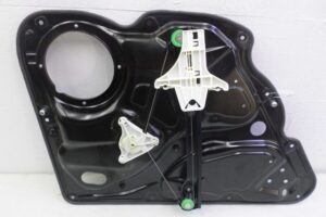 Изображение товара 117747 - 00117747 steklopodemnik zadnij pravyj Volvo S40