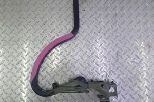 Изображение товара 119641 - 00119641 petlya kryshki bagazhnika 