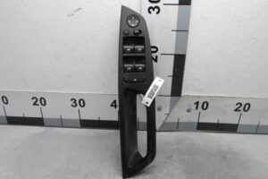 Изображение товара 120529 - 00120529 knopka steklopodemnika 