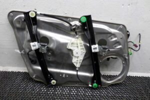 Изображение товара 121664 - 00121664 steklopodemnik perednij pravyj Honda Ridgeline