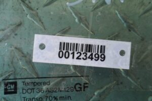 Изображение товара 123499 - 00123499 steklo dveri zadnej pravoj 1